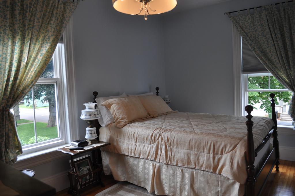 Summerside Inn Bed And Breakfast Pokoj fotografie